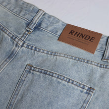 Load image into Gallery viewer, Washed denim shorts