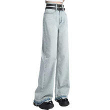 Load image into Gallery viewer, Light-colored wide-leg jeans for women