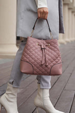 Lade das Bild in den Galerie-Viewer, MKF Wendy Bucket Bag with Wristlet by Mia K