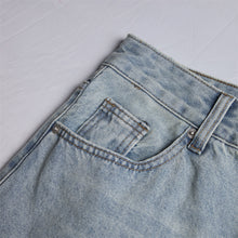 Load image into Gallery viewer, Washed denim shorts