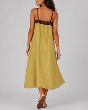Load image into Gallery viewer, Women's fashion color-blocked loose large pocket spaghetti strap maxi dress
