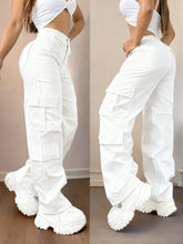 Cargar imagen en el visor de la galería, Pantalones cargo de talla grande con pernera ancha y diseño multibolsillos