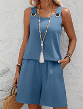 Lade das Bild in den Galerie-Viewer, Women's Fashion Round Neck Sleeveless Two Piece Short Set