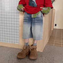 Load image into Gallery viewer, Jeans and shorts