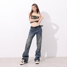 Load image into Gallery viewer, Vintage Washed Blue Straight Leg Jeans Women