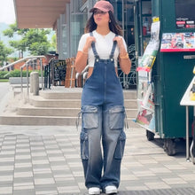 Lade das Bild in den Galerie-Viewer, Casual Straight-Leg Denim Overalls for Women Street Style Multi-Pocket Denim Jumpsuit
