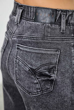 Lade das Bild in den Galerie-Viewer, product image