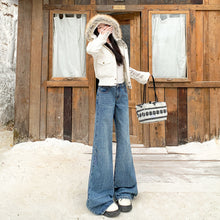 Load image into Gallery viewer, Retro Blue Flared Jeans Women