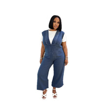 Lade das Bild in den Galerie-Viewer, Casual V-Neck Side Pocket Washed Denim Jumpsuit