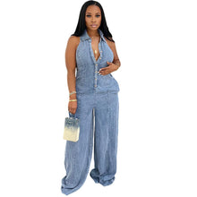 Charger l'image dans la galerie, Women's Western Style Denim Jumpsuit with Turn-Down Collar, Halter Neckline, Single Button Closure, Autumn Winter Fashion Jumpsuit