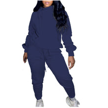 Lade das Bild in den Galerie-Viewer, Women Fleece Sets