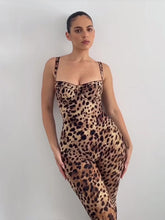 Lade das Bild in den Galerie-Viewer, Weird Puss Sleeveless Leopard Print Stretch Jumpsuit