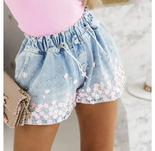 Load image into Gallery viewer, Denim Shorts for Women Streetwear Fashionable and Casual Rhinestone Versatile Y2k Cowboy Half Pants for Female Summer 2024 New