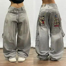 Lade das Bild in den Galerie-Viewer, American Street Fashion Trend Gothic Print Loose Jeans Men Harajuku Y2K New Hip Hop Joker Oversized Wide-leg Pants Unisex Jeans