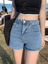 Cargar imagen en el visor de la galería, Black White Elegant Slim Denim Shorts