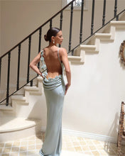 Cargar imagen en el visor de la galería, Mozision Floral Draped Backless Maxi Dress