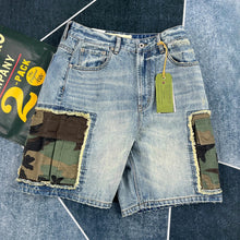 Load image into Gallery viewer, Summer new work style multi-pocket denim shorts for men, loose casual splicing five-quarter pants