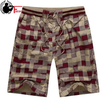 Lade das Bild in den Galerie-Viewer, Bermuda Male Hot 2024 Summer Elastic Waist Mens Plaid Shorts Classic Design Breeches Cotton Casual Beach Short Pants Big Size 44