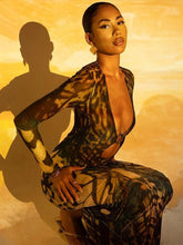 Lade das Bild in den Galerie-Viewer, Weird Puss Sexy See Through Butterfly Print Metal Ring Hollow Full Sleeve Dress
