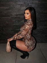 Lade das Bild in den Galerie-Viewer, Sisterlinda Summer Release Junior Sexy Above Knee Color Long Sleeve Dress