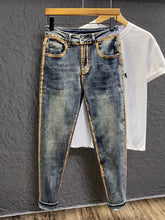 Load image into Gallery viewer, Retro Straight Stretch Loose Comfortable Jeans