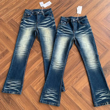 Load image into Gallery viewer, Heavy Water Wash Dark Blue Washed Cat Beard Jeans