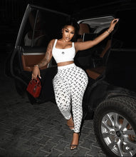 Lade das Bild in den Galerie-Viewer, Moon Printed Sports Women Sleeveless Crop Top and Skinny Pant Suit
