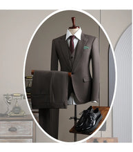 Load image into Gallery viewer, High Quality Men's Suit (jacket+vest+pants) Formal Business Office Men's Suits Groom Wedding Party Dress Solid Color Suit S-4XL