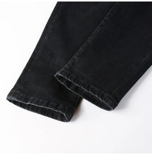 Lade das Bild in den Galerie-Viewer, Men's Cracked White Pleated Patch Biker Jeans