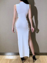 Lade das Bild in den Galerie-Viewer, High Neck Long Dress With Side Hollow And High Slit