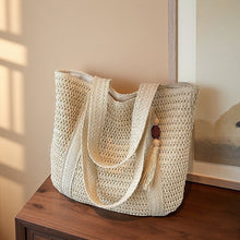 Load image into Gallery viewer, Straw Woven Hand-Held Vacation Style Beach Shoulder Bag
