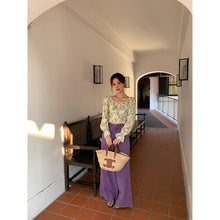 Load image into Gallery viewer, Narrow high waisted slightly flared jeans for women
