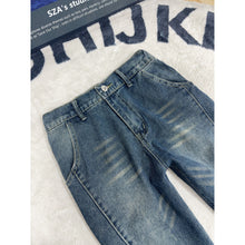 Load image into Gallery viewer, Knife-Cut Wide-Leg Pants
