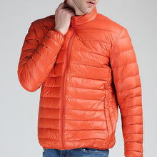 Lade das Bild in den Galerie-Viewer, Stand Collar Winter Men's Lightweight Cotton Loose Coat
