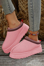 Lade das Bild in den Galerie-Viewer, Pink Contrast Print Suede Plush Lined Snow Boots worn with casual denim jeans, featuring a cozy plush lining and decorative print trim for stylish winter footwear.

