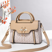 Load image into Gallery viewer, Womens Stylish Versatile Tote Shoulder And Crossbody Bag
