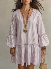 Load image into Gallery viewer, Style Autumn New Women's Long Sleeve Dress Stripe Print V-Neck Lantern Sleeve Loose Mini Dress
