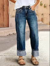 Load image into Gallery viewer, Plus Size Blue High-Waisted Straight Leg Jeans
