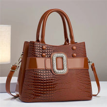 Load image into Gallery viewer, Lizard patterned single shoulder diagonal cross bag
