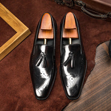 Charger l'image dans la galerie, Fringed Cowhide British Business Shoes Men
