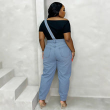 Lade das Bild in den Galerie-Viewer, Single Shoulder Strap Washed Straight Leg Jeans Pants
