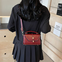 Load image into Gallery viewer, Crossbody small square bag
