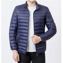Lade das Bild in den Galerie-Viewer, Stand Collar Winter Men's Lightweight Cotton Loose Coat
