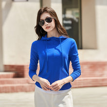 Load image into Gallery viewer, Hooded long sleeved T-shirt
