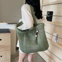 Load image into Gallery viewer, Straw Woven Hand-Held Vacation Style Beach Shoulder Bag
