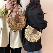 Load image into Gallery viewer, Straw woven bag women's beach bag crossbody shoulder bag armpit saddle bag
