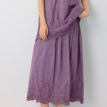 Lade das Bild in den Galerie-Viewer, Hollow Out Patchwork Lace Skirt

