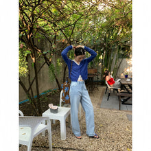 Load image into Gallery viewer, Minimally washed straight leg jeans for women
