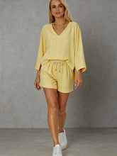 Load image into Gallery viewer, Loose V-neck long sleeved shorts striped set
