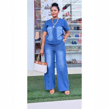Cargar imagen en el visor de la galería, Fashion Washed Blue Loose Short Sleeve Denim Women's Set Casual Style
